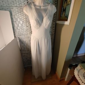 Vintage Vanity Fair Lace Overlay Lingerie Long White Nightgown Size M